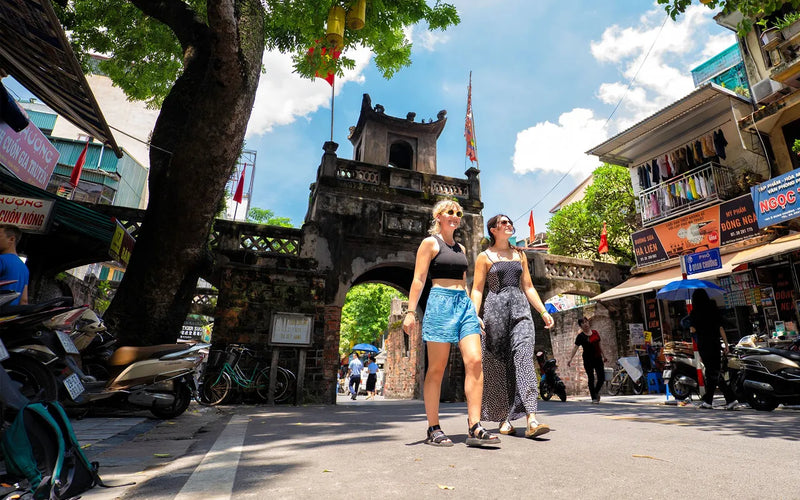 Middle East newspaper points out 13 reasons why tourists should come to Vietnam