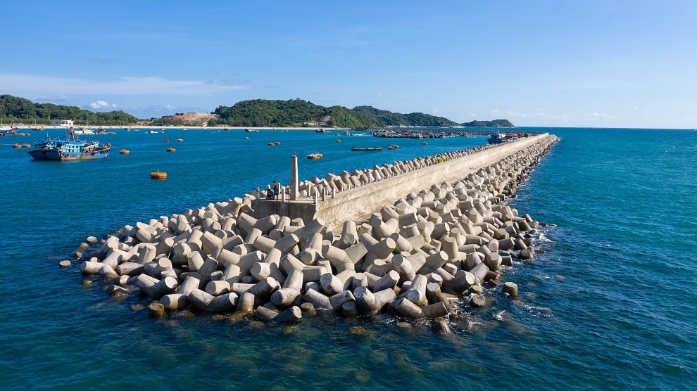7 Ideal Beaches for Summer Travel in Northern Vietnam