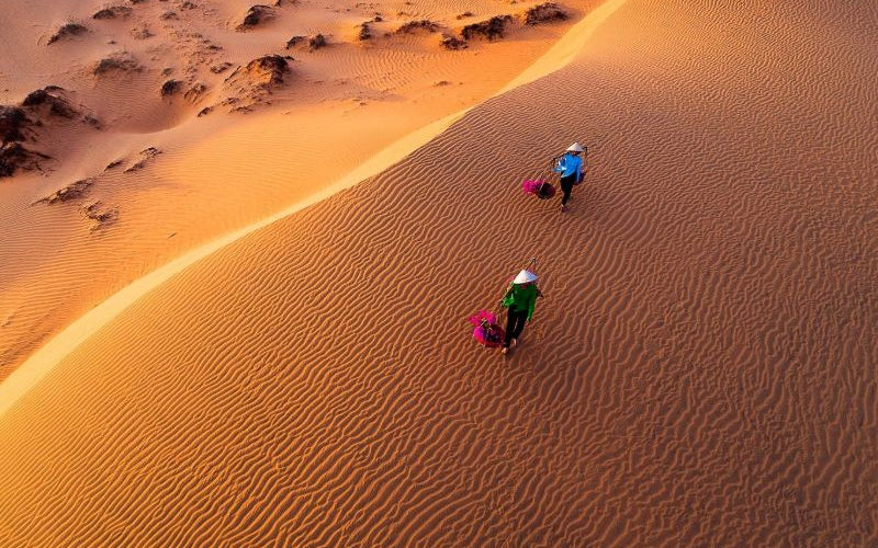 Mui Ne Sand Dunes Adventure: Two Deserts, One Choice