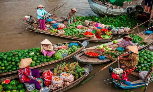 Famous things in Vietnam in the eyes of foreign tourists