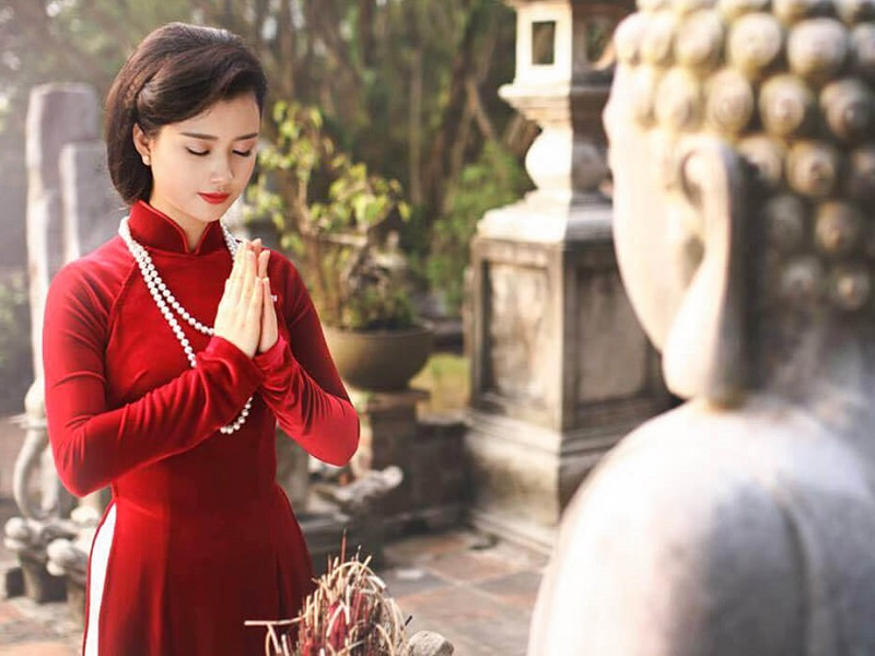 Important Notes When Visiting Temples in Vietnam