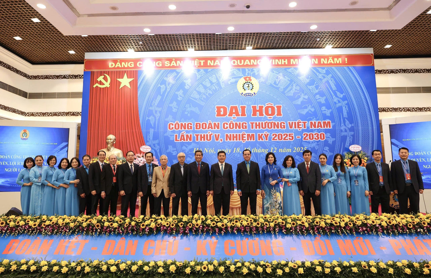 Chairwoman of Happy Vietnam Tours Trade Union Attends the 5th Congress of Vietnam Industry and Trade Union for the 2025–2030 Term