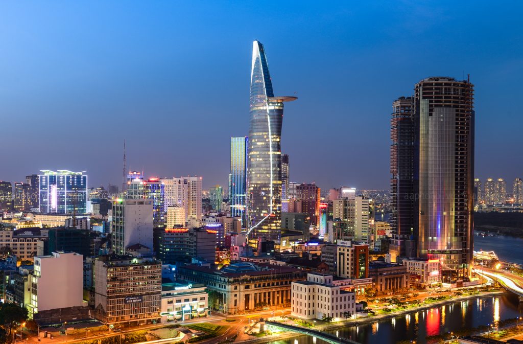 Vietnam Essence: From North to South