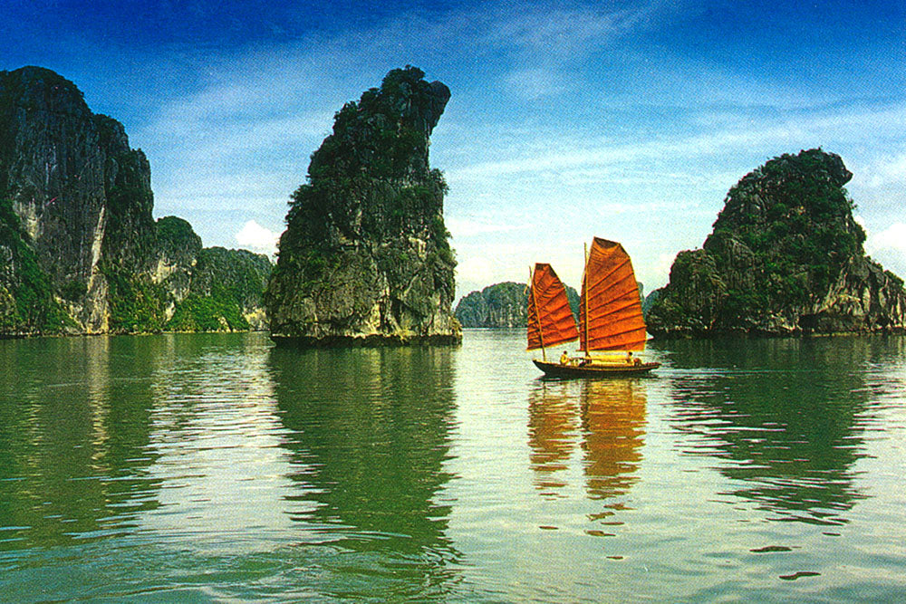 3D2N Cat Ba : LAN HA BAY ( half day) - VIET HAI VILLAGE - CATBA NATIONAL PARK