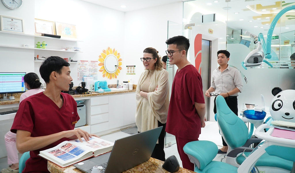 4 Hour Private Hanoi Local Experience: Food - Coffee - Wellness