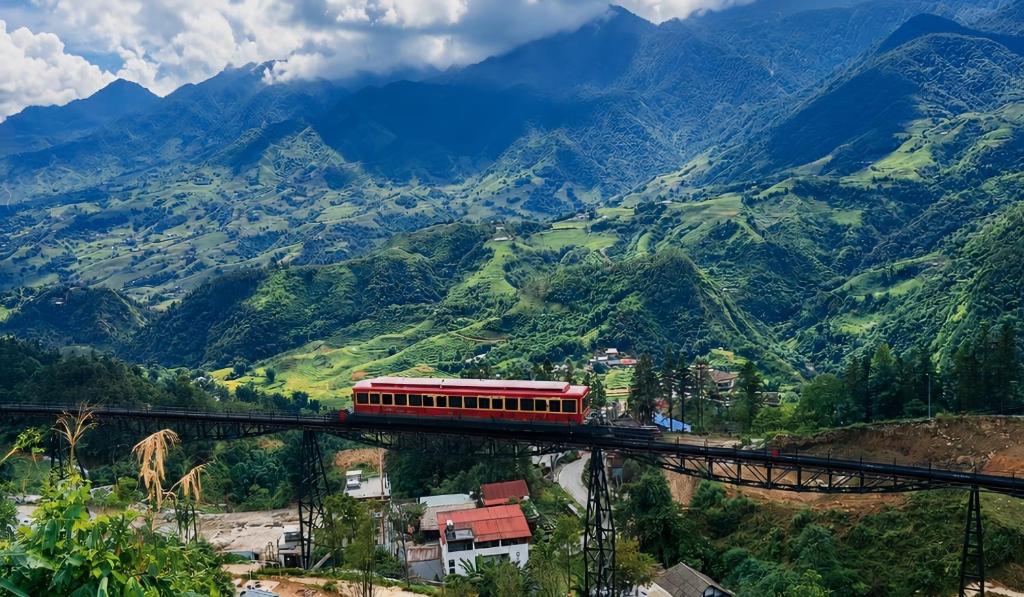4D3N TRAIN TOUR: HANOI-SAPA