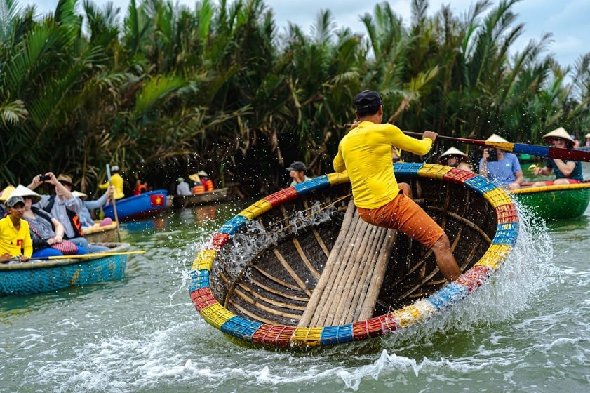 18D17N: HOCHIMINH-MEKONG-CUCHI-DANANG-HOIAN HANOI-SAPA-NINHBINH-HALONGBAY