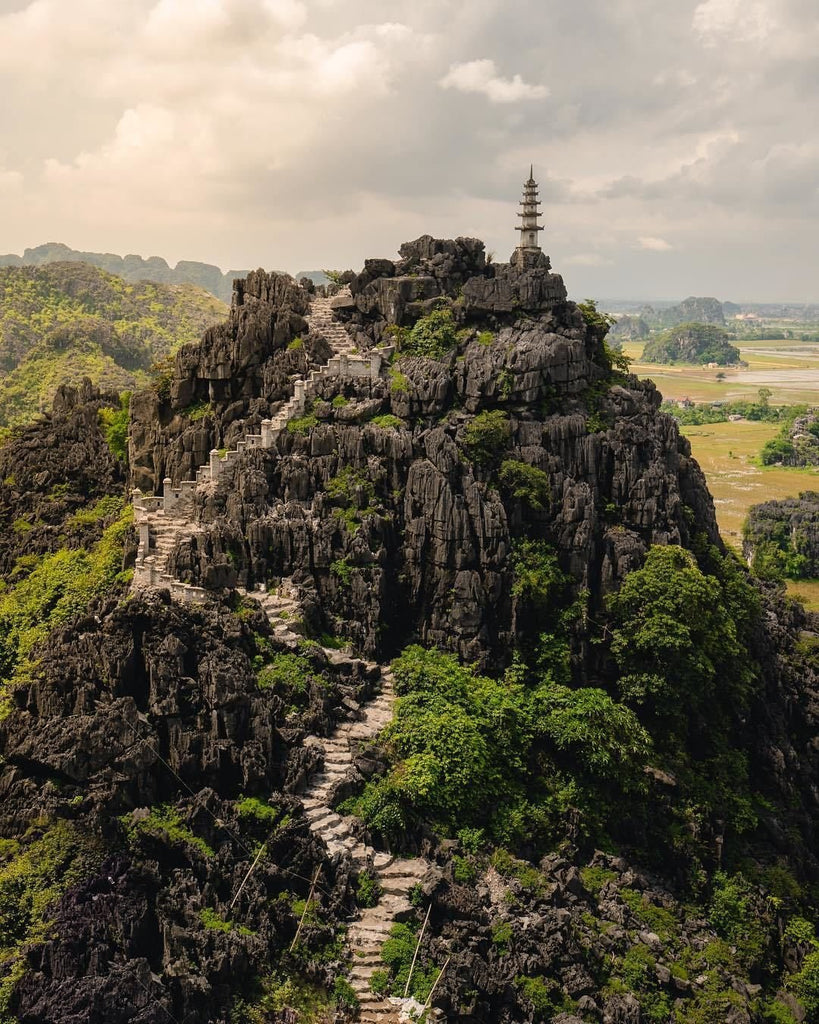 18D17N: HOCHIMINH-MEKONG-CUCHI-DANANG-HOIAN HANOI-SAPA-NINHBINH-HALONGBAY