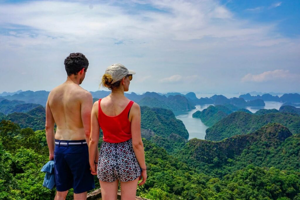 3D2N Cat Ba : LAN HA BAY ( half day) - VIET HAI VILLAGE - CATBA NATIONAL PARK