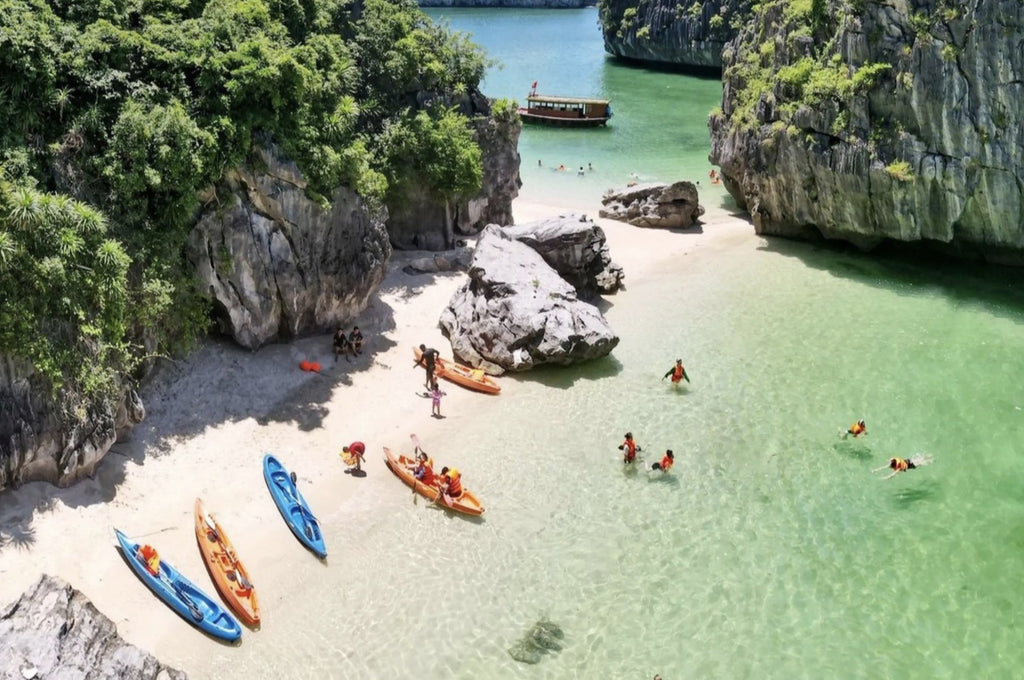 12D11N Rail Experience: HA NOI-HALONG BAY-NINH BINH-DA NANG-HOI AN-NHA TRANG-HO CHI MINH CITY