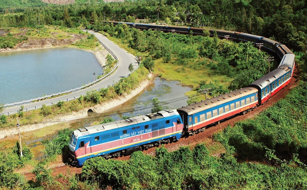 12D11N Rail Experience: HA NOI-HALONG BAY-NINH BINH-DA NANG-HOI AN-NHA TRANG-HO CHI MINH CITY