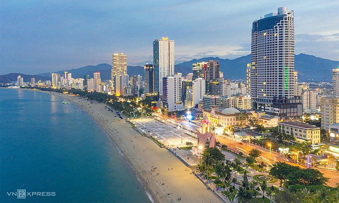 7D6N Rail Experience: DA NANG - HOI AN - NHA TRANG - HO CHI MINH