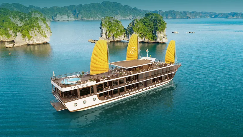 1D - HALONG BAY:  HALONG BAY ON CRUISE