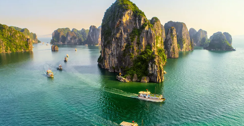 Vietnam Highlights: From North to Central