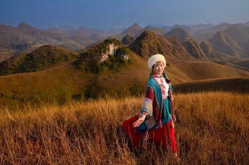 3D4N - CAO BANG - BAN GIOC:  BAN GIOC WATERFALL – NGUOM NGAO (TIGER) CAVE ANGEL EYE MOUNTAIN - NGOC CON VALLEY &  KHAU COC TRA LAKE