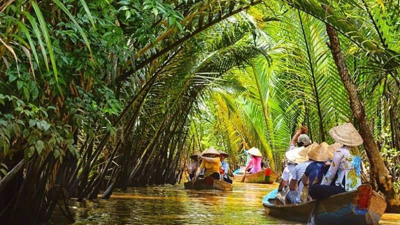 12D11N Rail Experience: HA NOI-HALONG BAY-NINH BINH-DA NANG-HOI AN-NHA TRANG-HO CHI MINH CITY