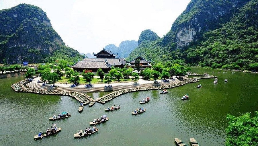 18D17N: HOCHIMINH-MEKONG-CUCHI-DANANG-HOIAN HANOI-SAPA-NINHBINH-HALONGBAY