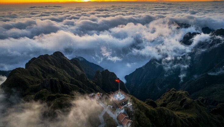 2D2N-SAPA:  SAPA-CAT CAT/ TA VAN–O QUY HO PASS RONG MAY GLASS BRIDGE