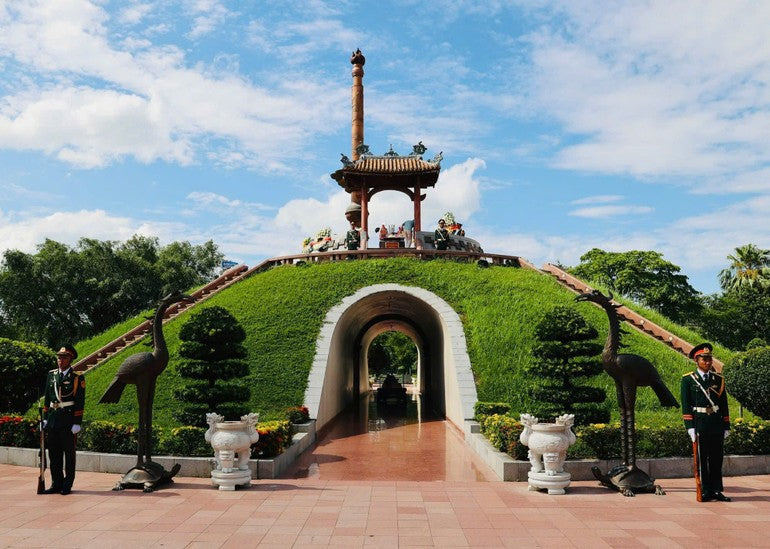 3D2N - QUANG BINH PHONG NHA - DARK CAVE - PARADISE CAVE - DMZ TOUR